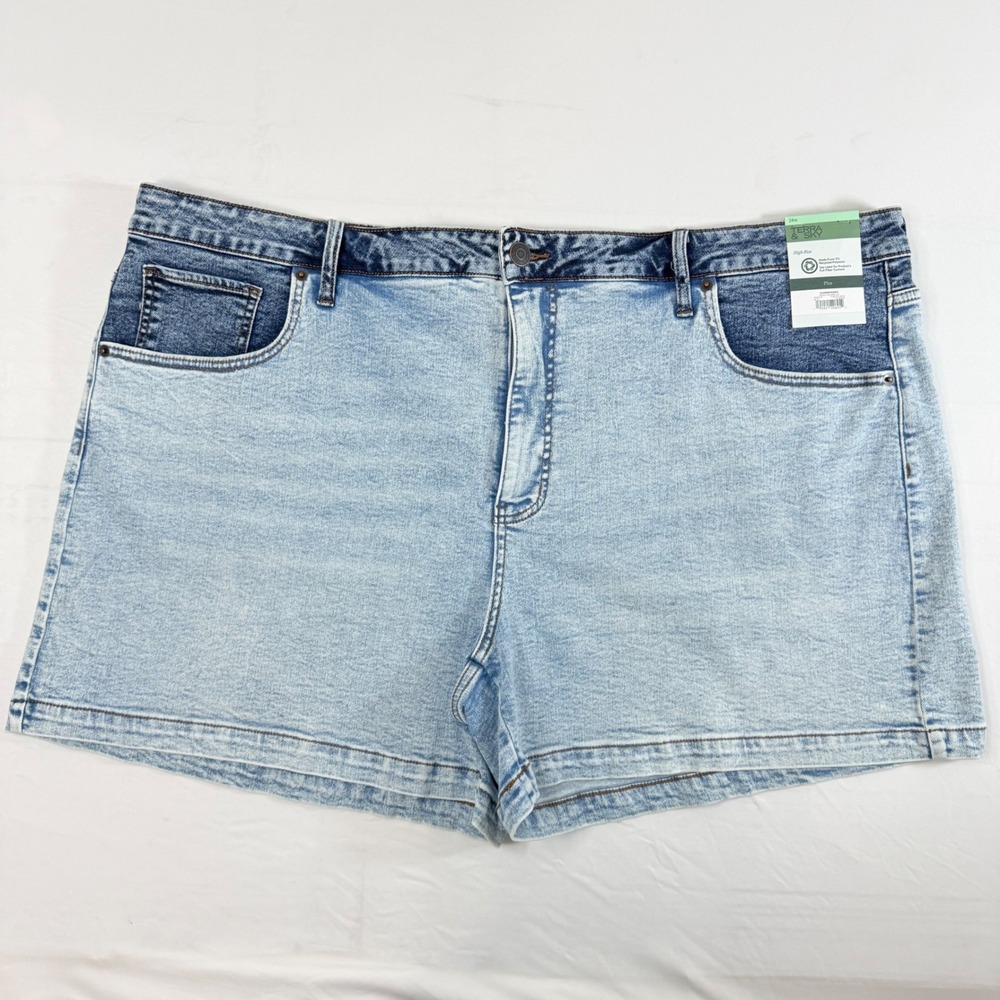 NWT! Terra & Sky‎ Womens Plus 24W High Rise Denim Shorts Indigo Color block